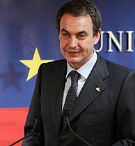 Zapatero, durante la rueda de prensa. (Foto: REUTERS)
